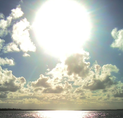 http://sq.imagens.s3.amazonaws.com/1108_Agosto/Sol-2010.jpg