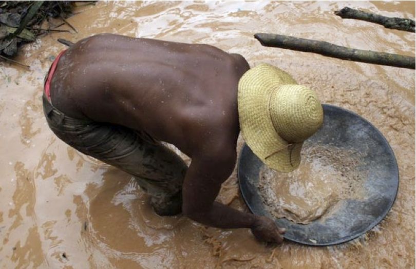 http://sq.imagens.s3.amazonaws.com/1205-Maio/Garimpeiro.jpg
